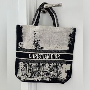 Christian Dior VIP Loyalty Gift RARE NYC PARIS Skyline Canvas Tote Made In Italy